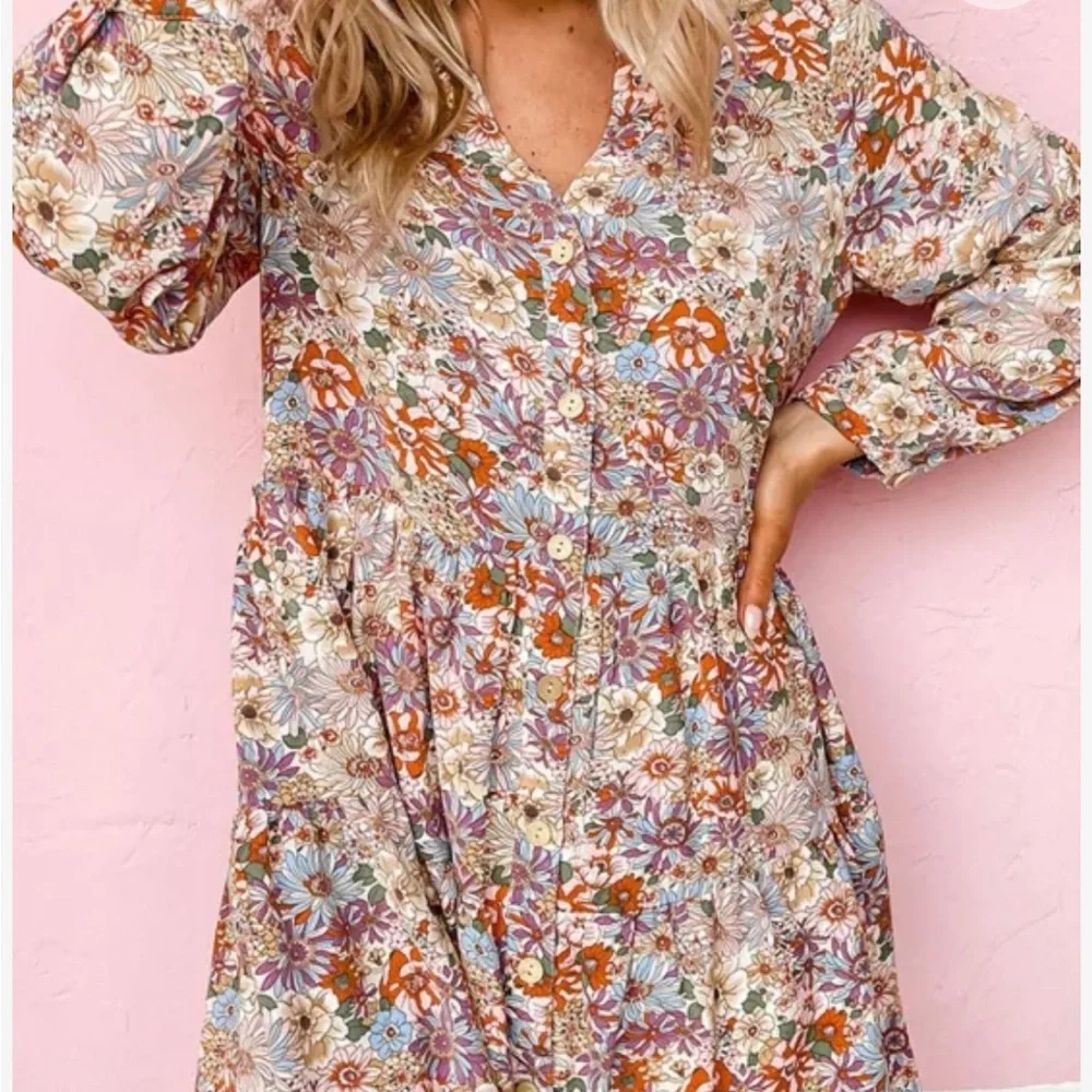 Boutique dress, fully functional buttons, great flow. NWT - Picture 3 of 3